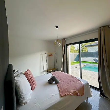 Вилла La Charmesienne - Modern With Pool *
