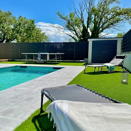 La Charmesienne - Modern With Pool Villa *