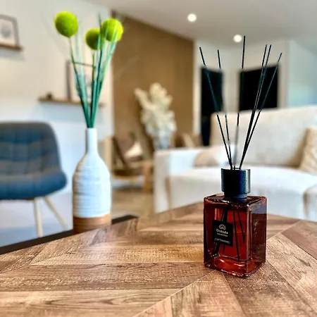 La Charmesienne - Modern With Pool *