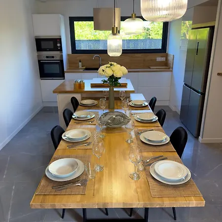 La Charmesienne - Modern With Pool Villa Charmes-sur-Rhone